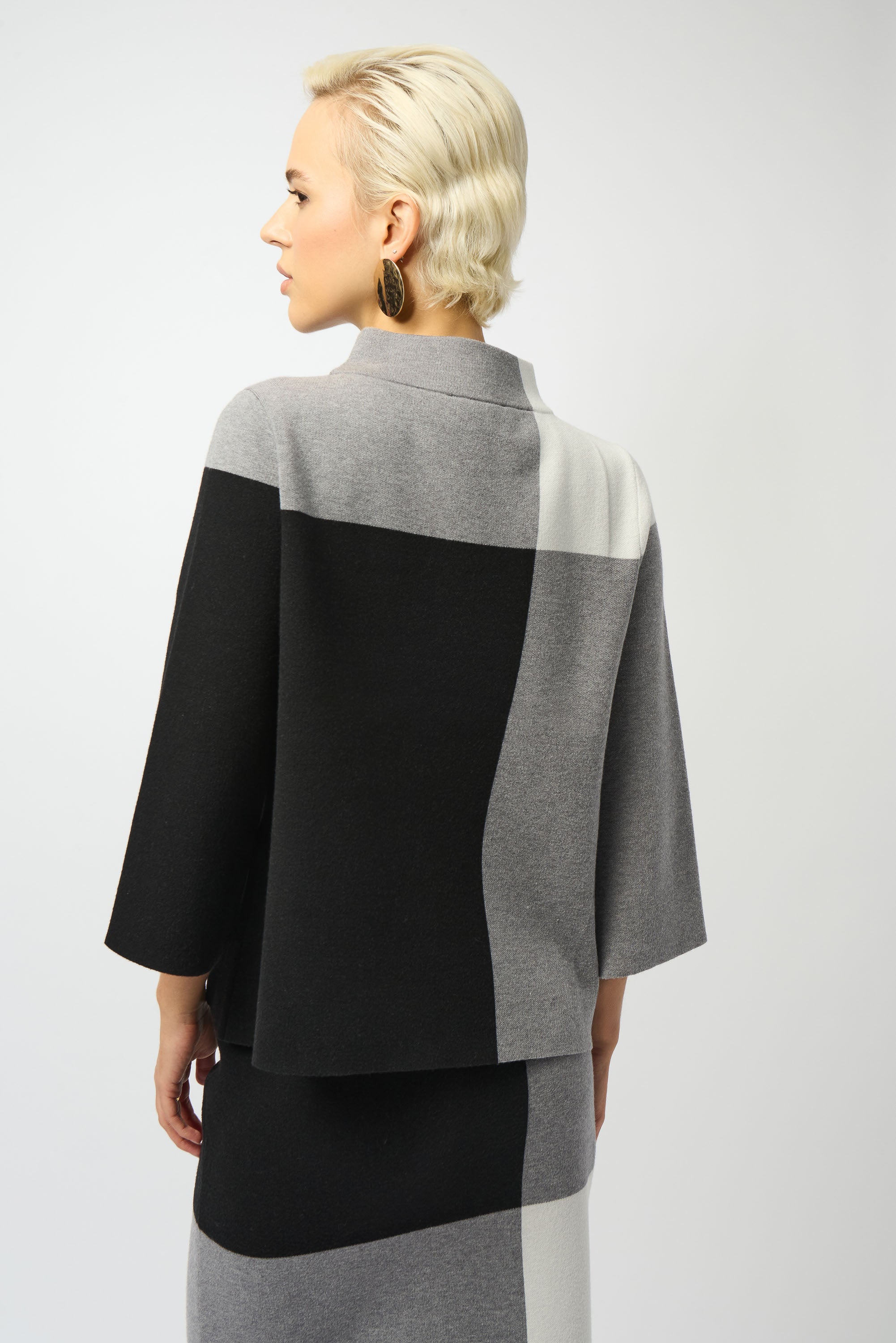 JOSEPH RIBKOFF Colour Block Sweater
