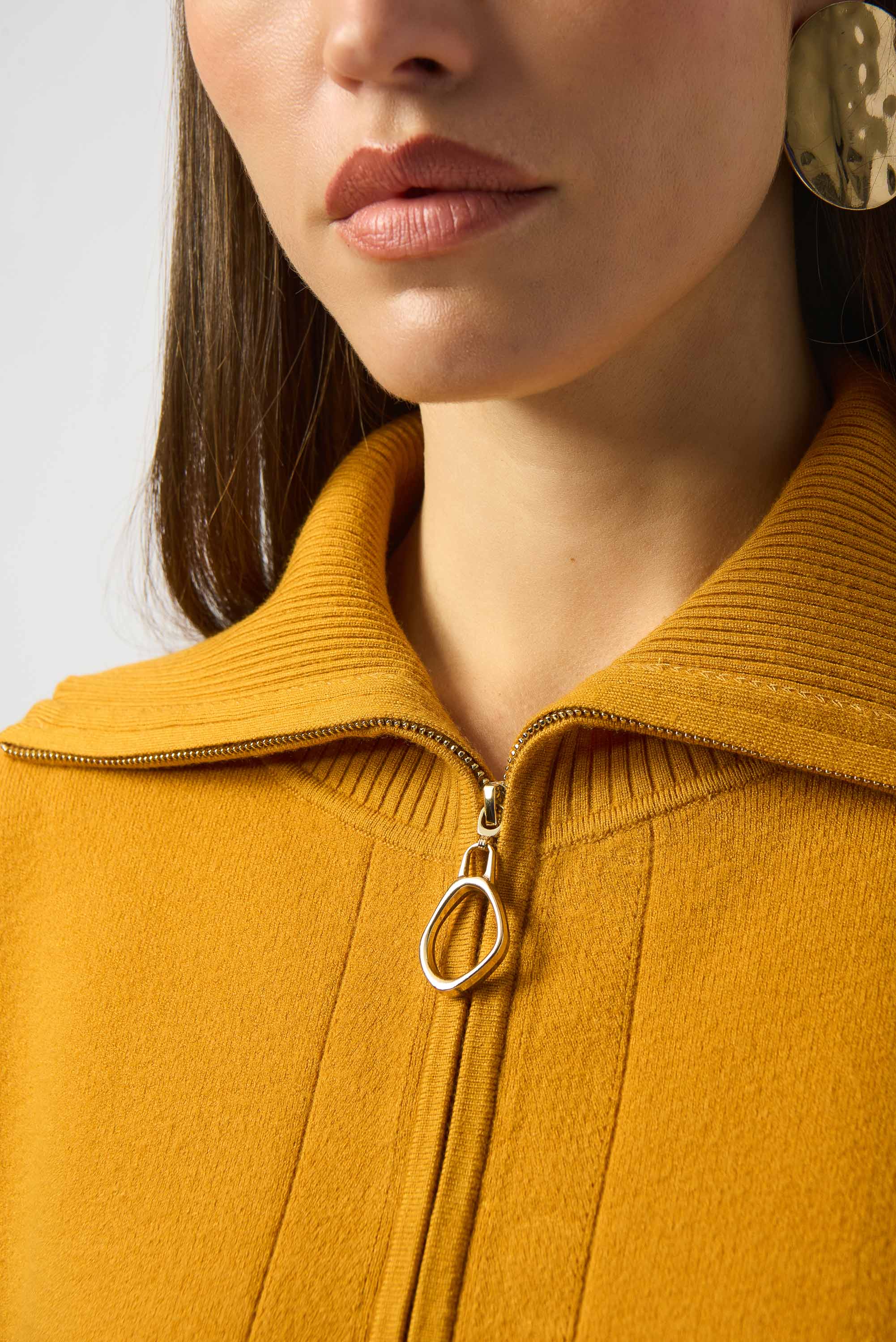 JOSEPH RIBKOFF Pullover Sweater