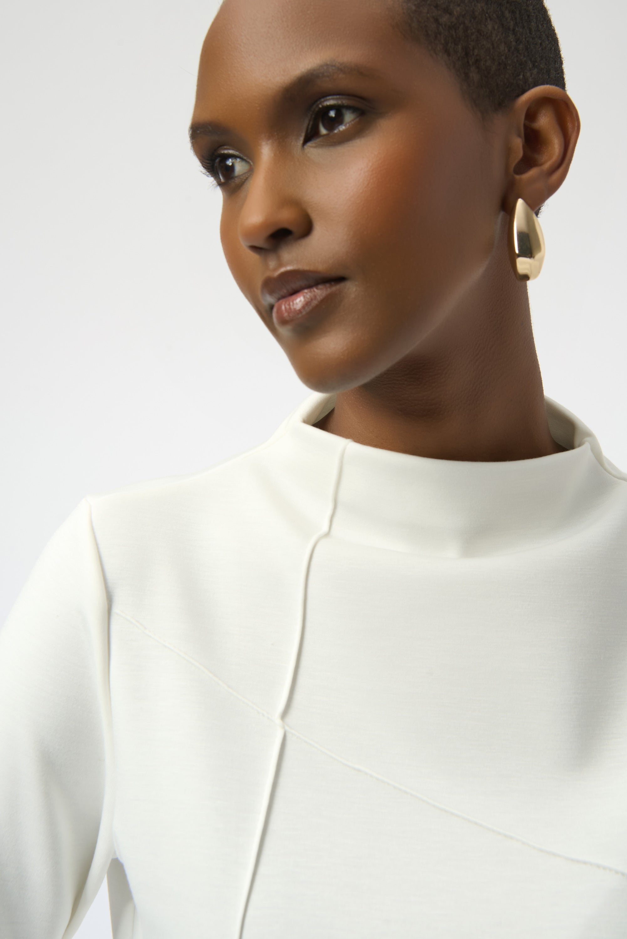 JOSEPH RIBKOFF Textured Sweater