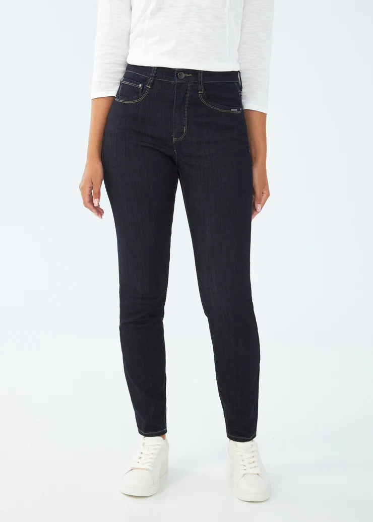 FDJ Petite Suzanne Slim Leg