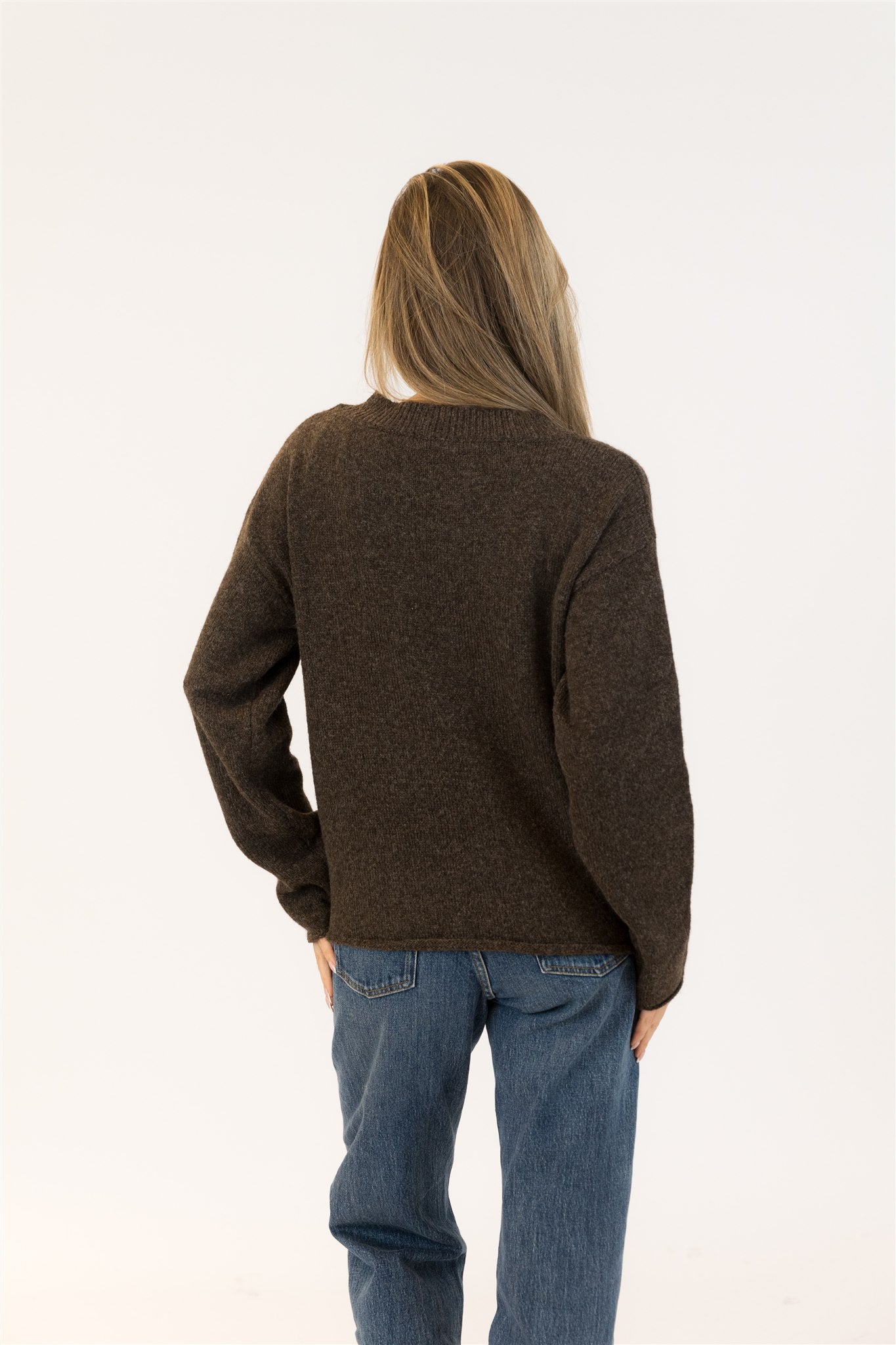 LYLA + LUXE Aiden Daisy Sweater
