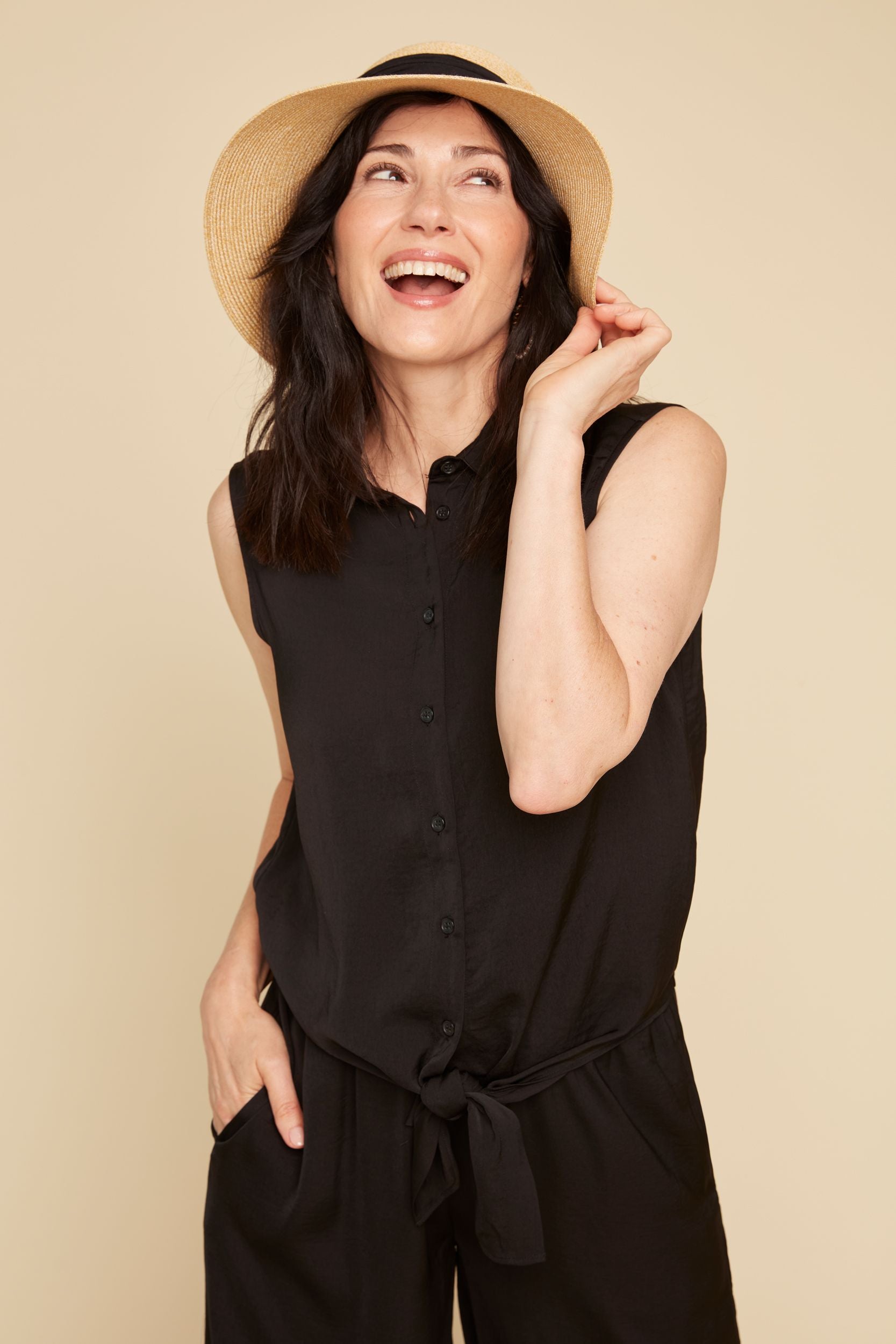 RENUAR Sleeveless Blouse