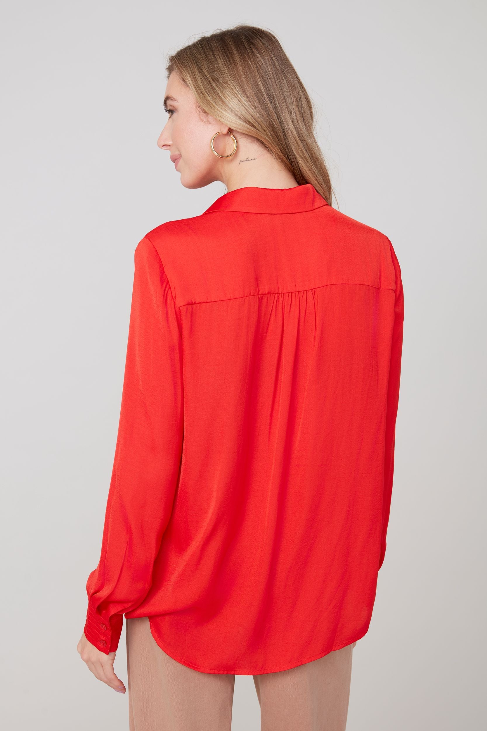 RENUAR Silky Collared Blouse
