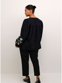 KAFFE CURVE Blouse with Embroidery