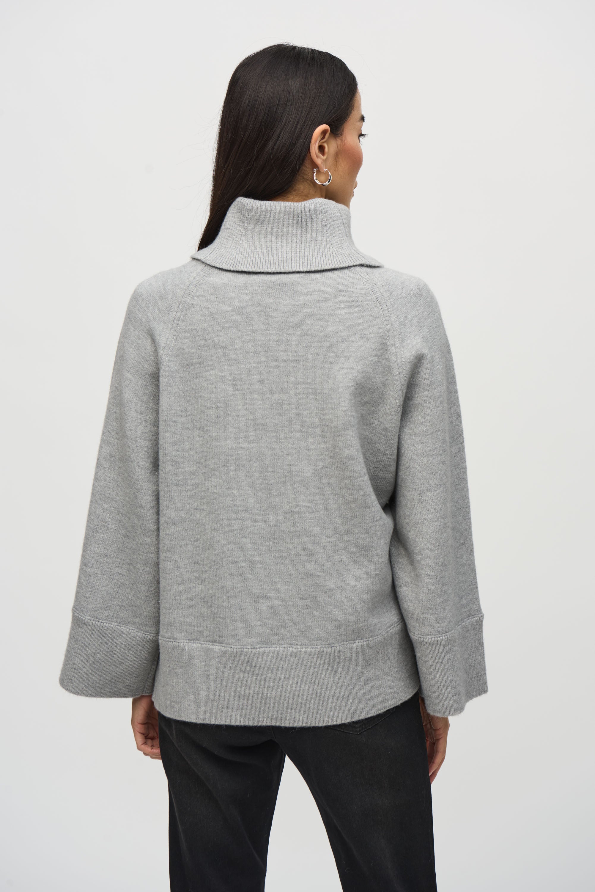 JOSEPH RIBKOFF Knit Boxy Top with Sequins