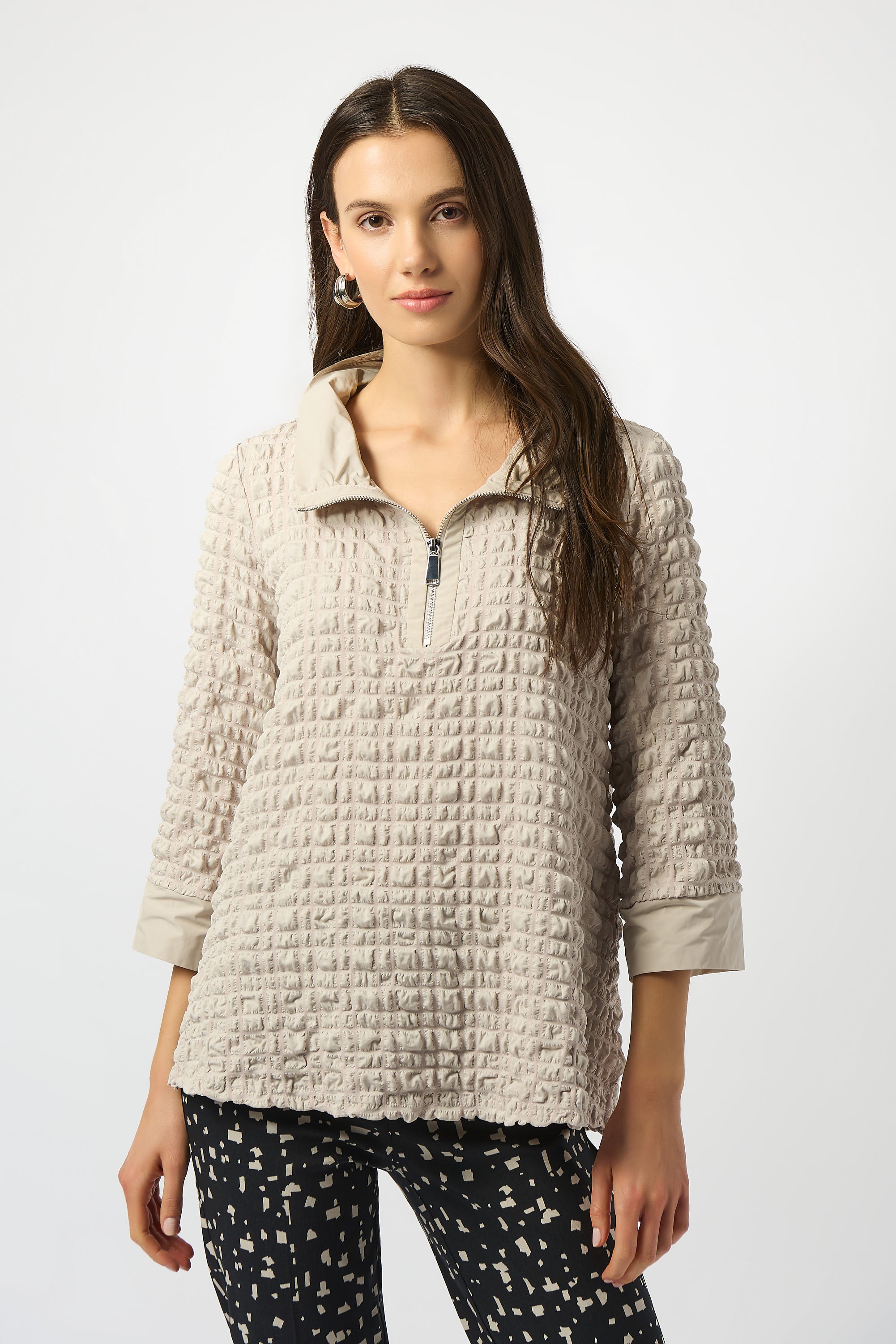 JOSEPH RIBKOFF Bubble Style Blouse