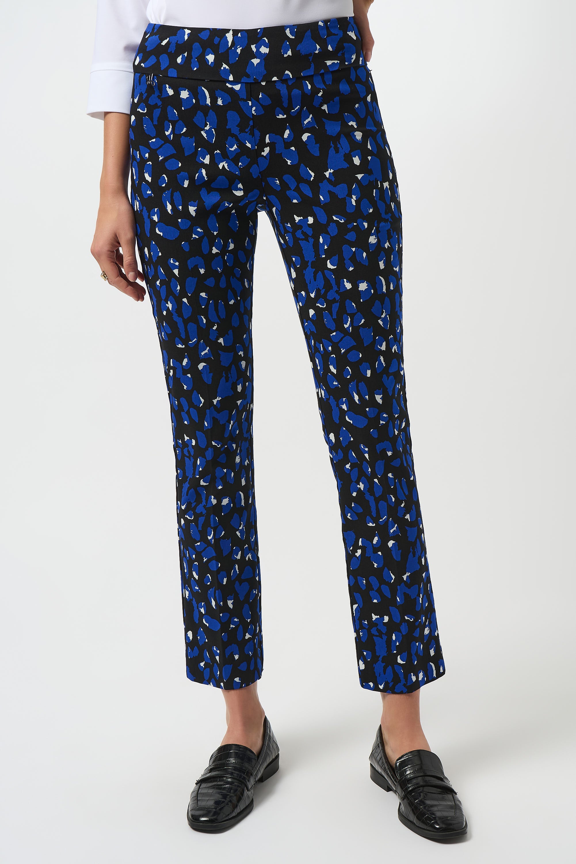 JOSEPH RIBKOFF Patterned Pant