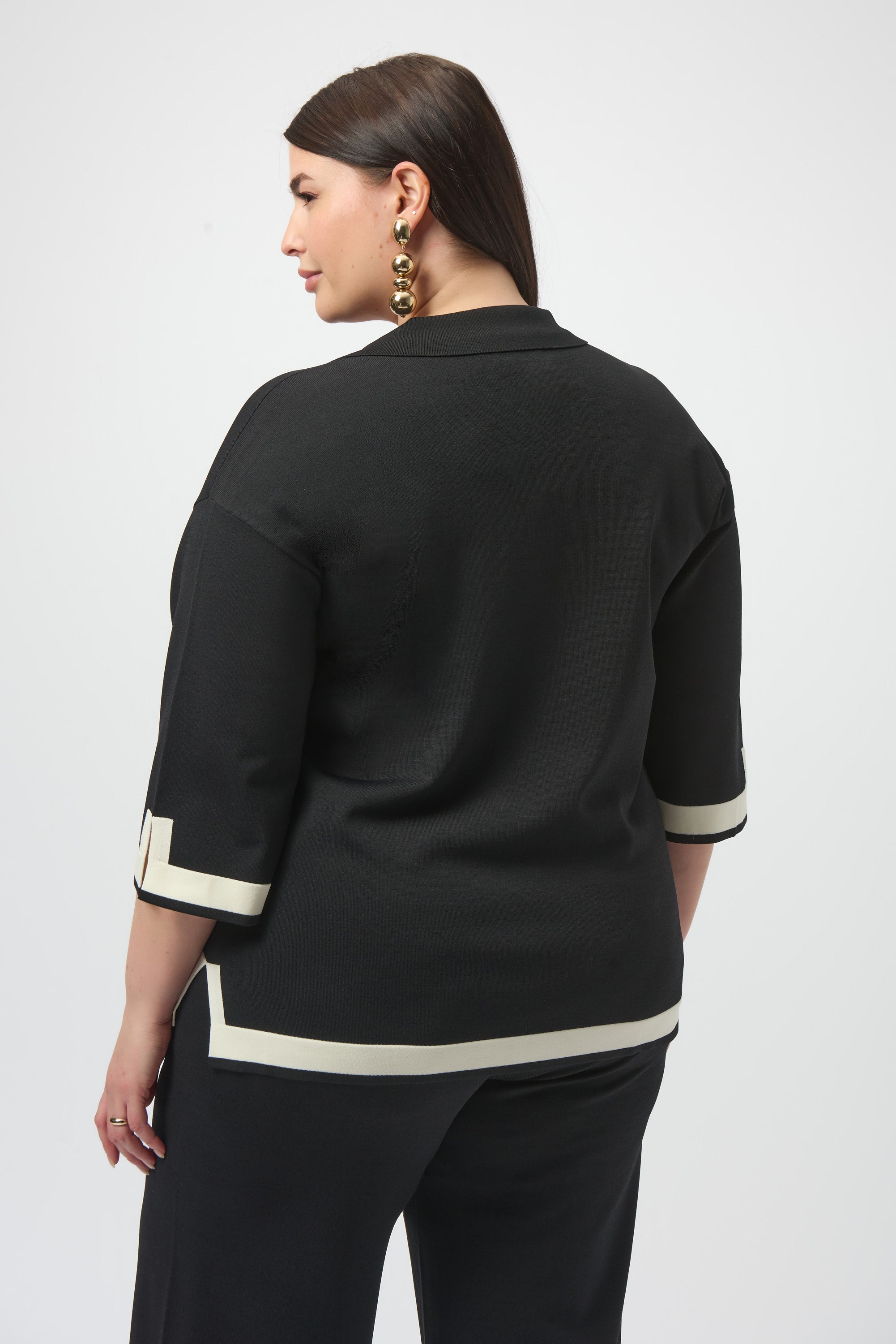 JOSEPH RIBKOFF Knit Top