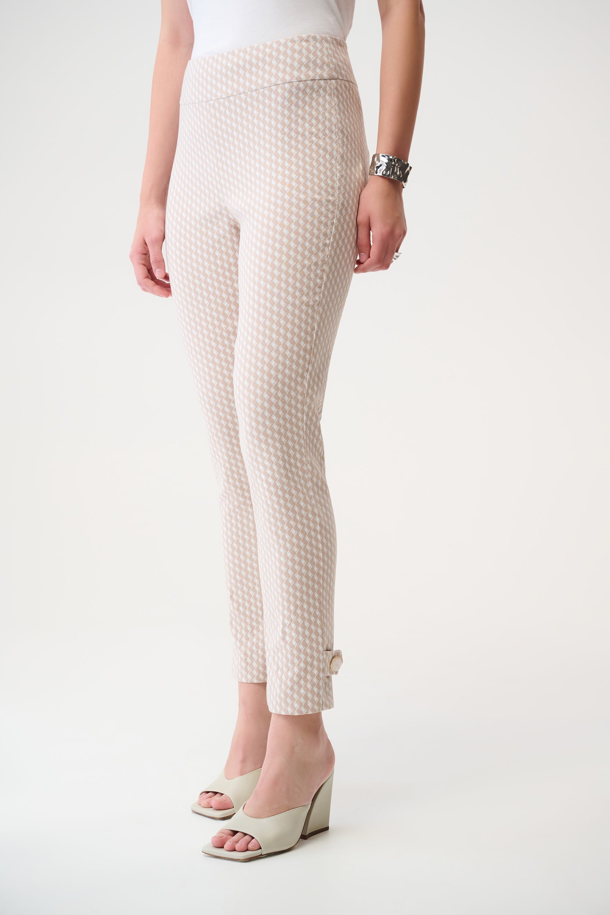 JOSEPH RIBKOFF Geometric Jacquard Pants