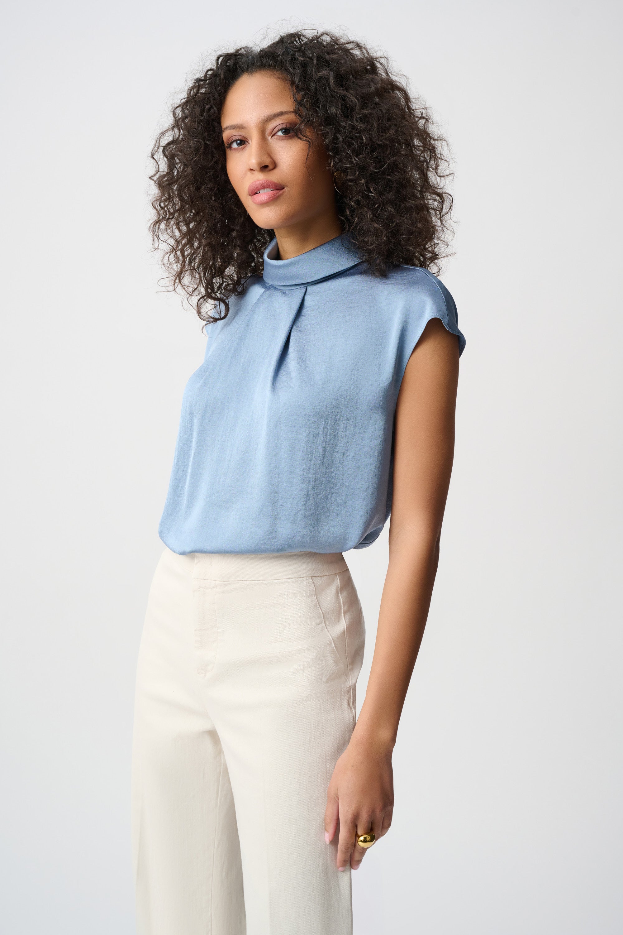 JOSEPH RIBKOFF Satin Short Sleeve Blouse