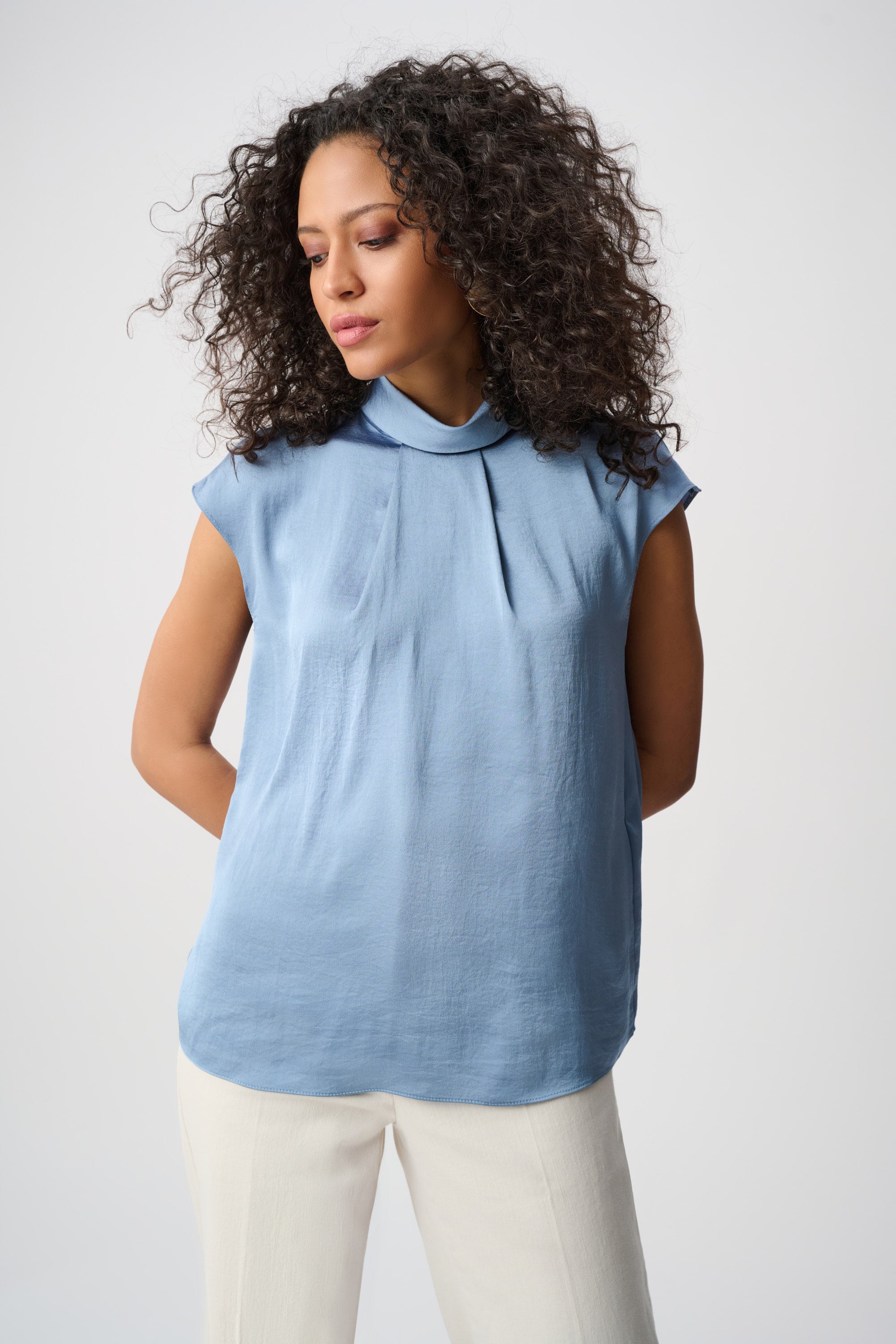 JOSEPH RIBKOFF Satin Short Sleeve Blouse