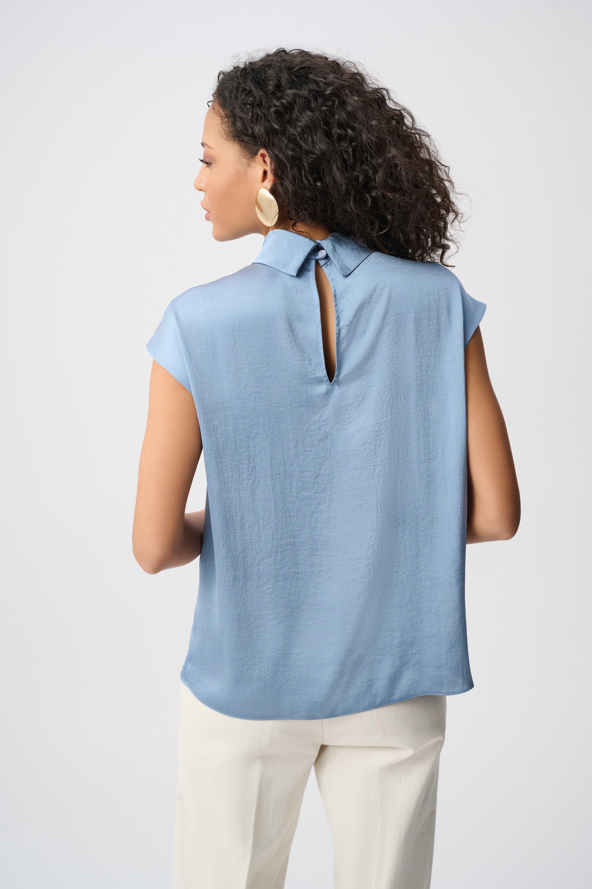 JOSEPH RIBKOFF Satin Short Sleeve Blouse
