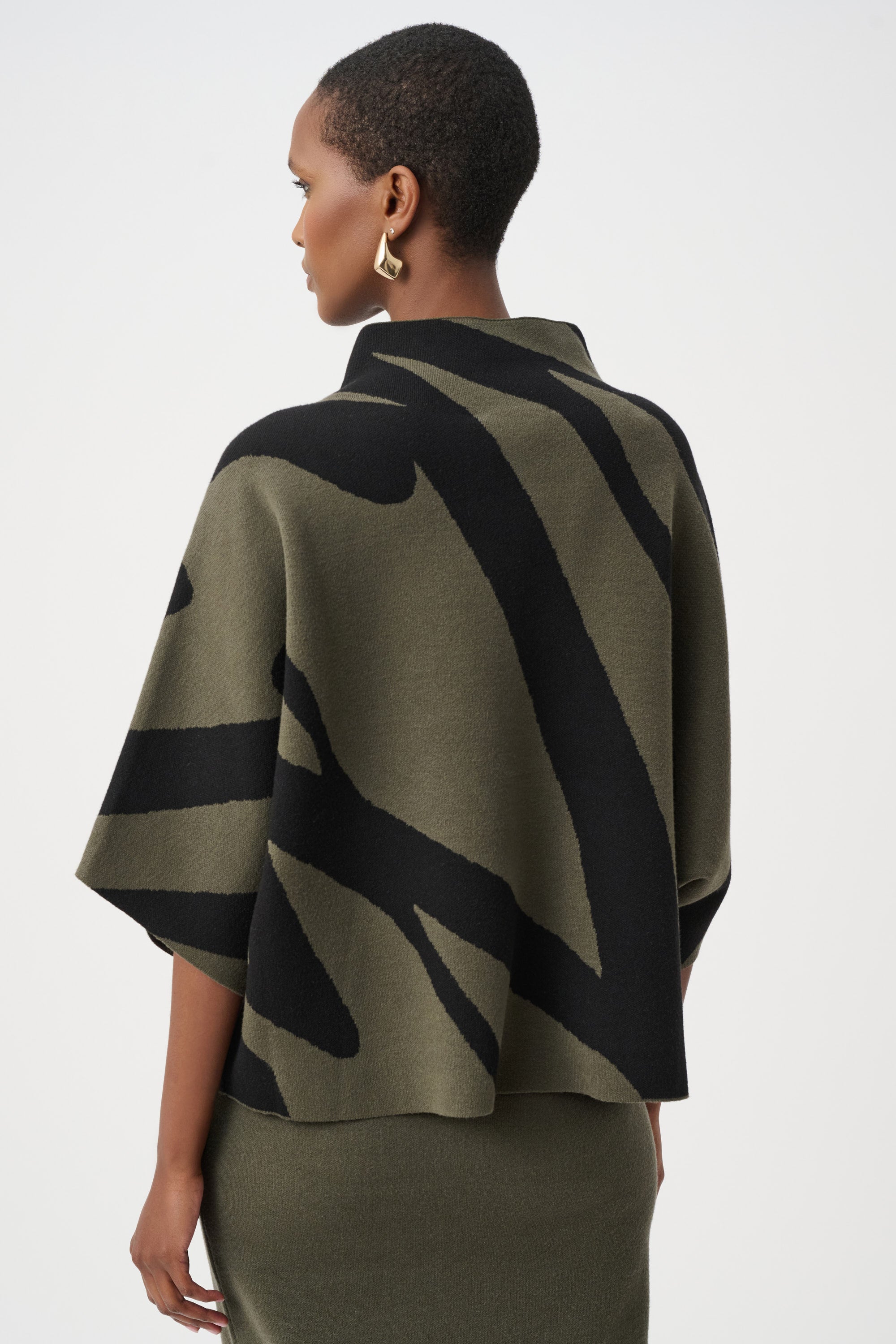 JOSEPH RIBKOFF Abstract Jacquard Sweater