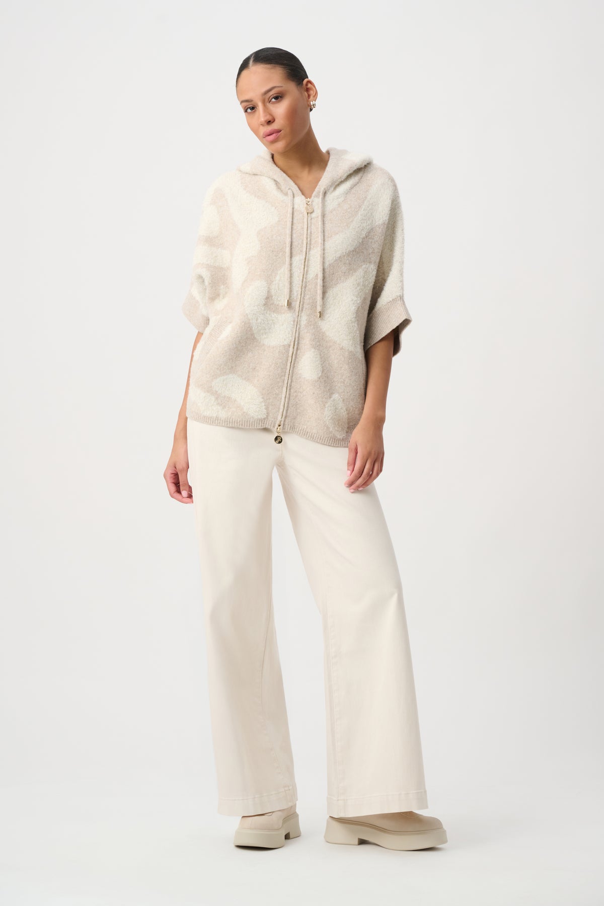 JOSEPH RIBKOFF Hooded Sweater