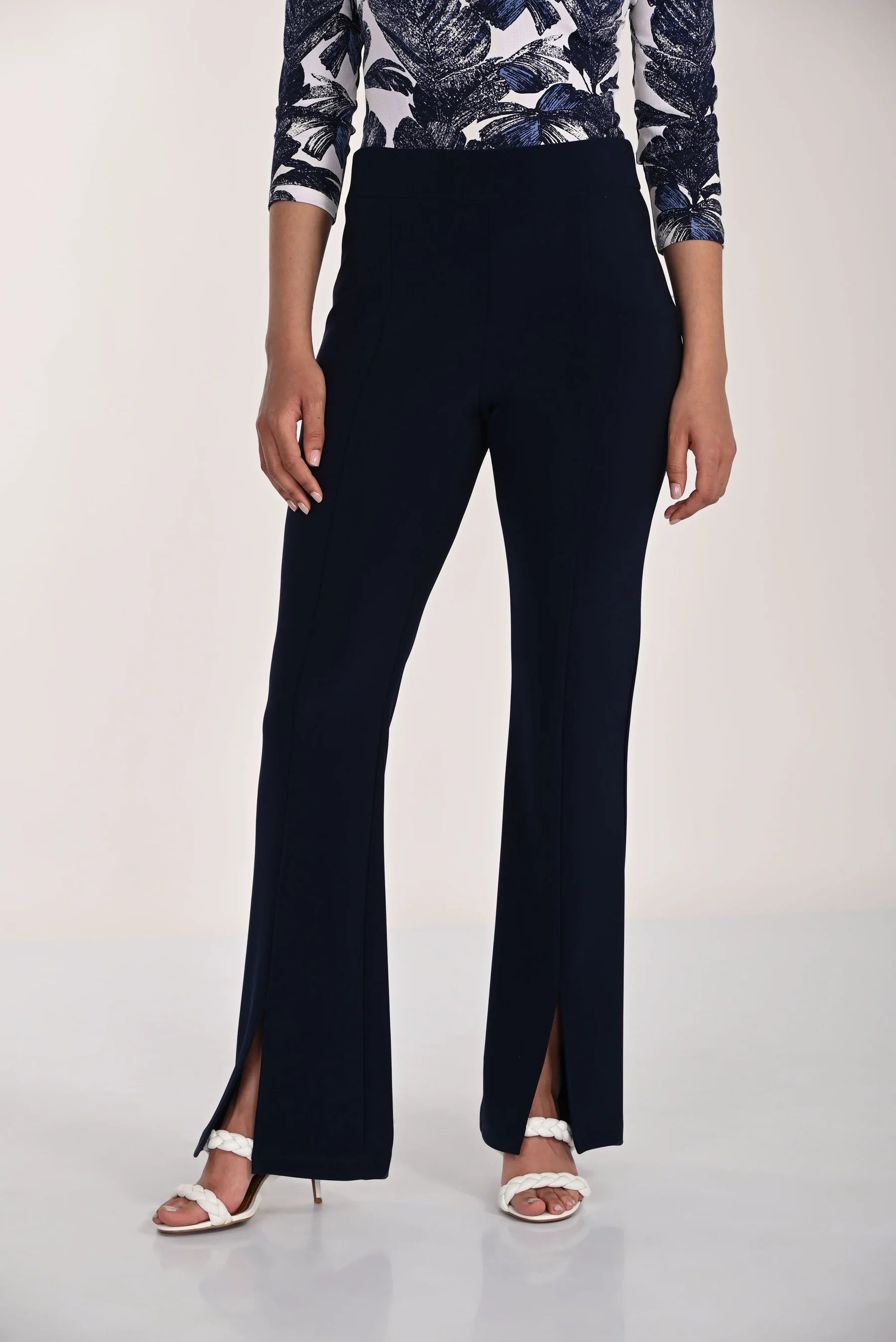 FRANK LYMAN  Fit and Flare Trousers