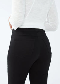 FJD Pull-on Slim Leg Jeans