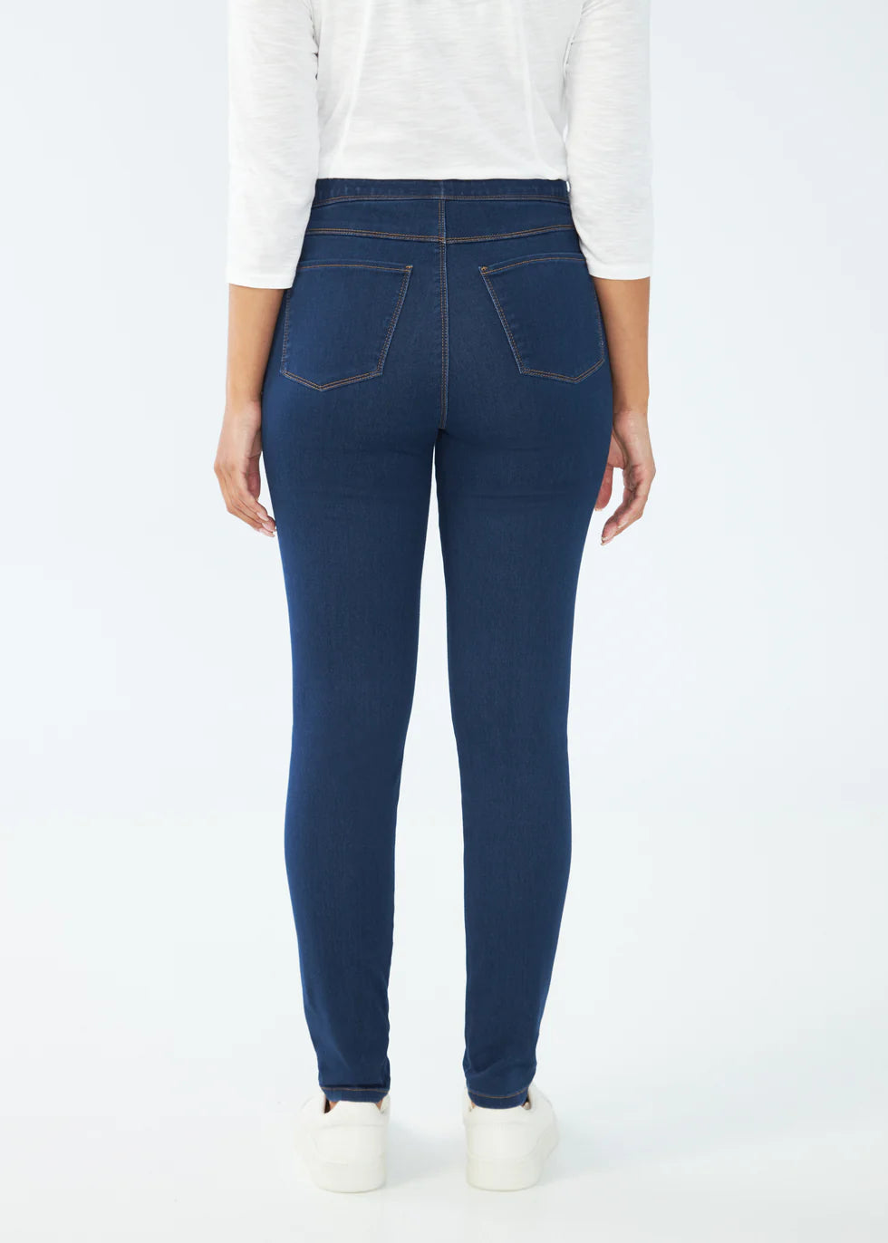 FJD Pull-on Slim Leg Jeans