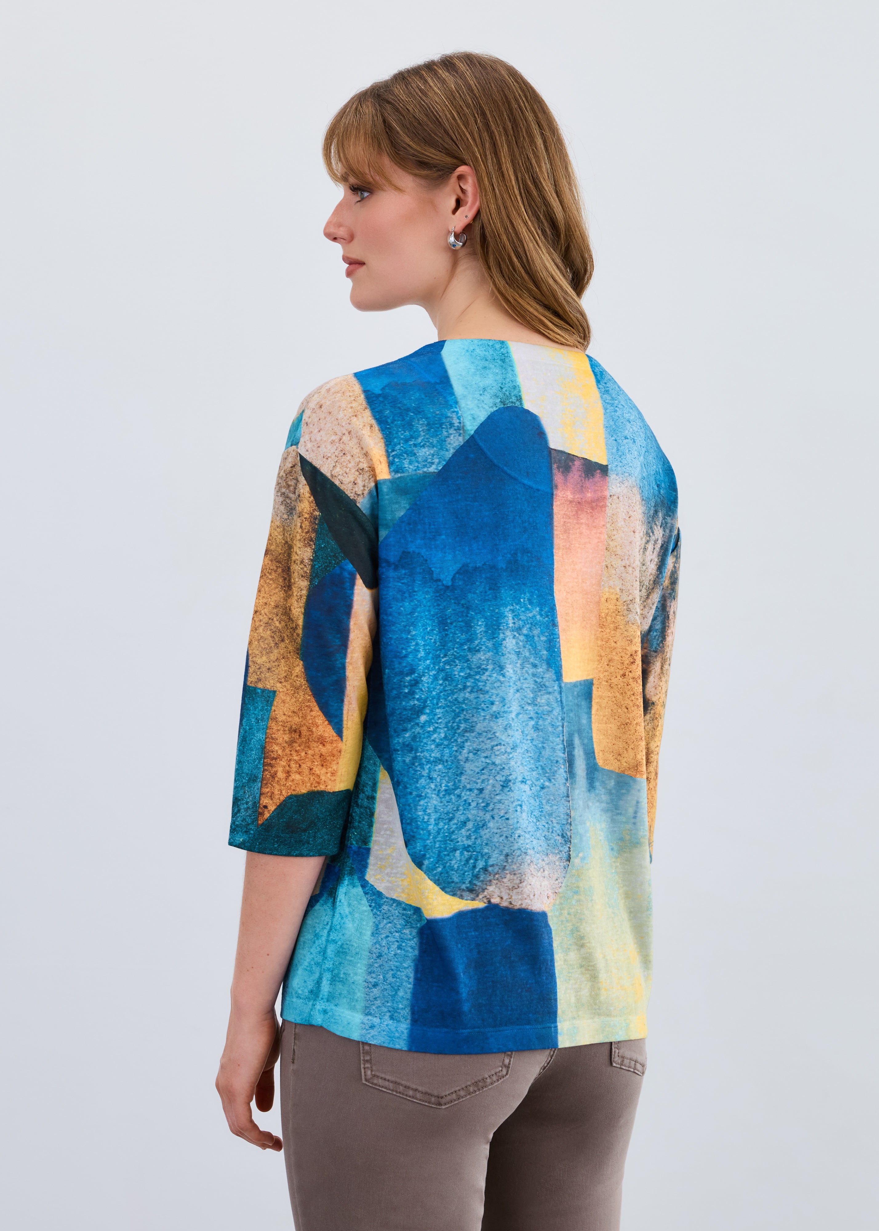 FDJ 3/4 Notch Neck Top