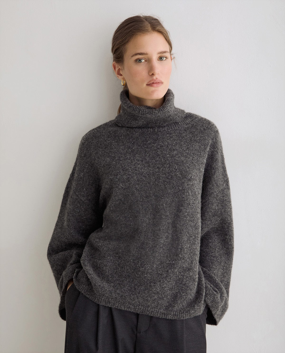 YERSE Part Wool Pullover Sweater