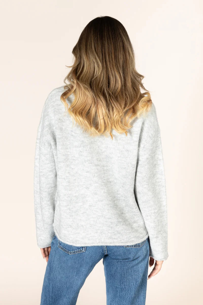 LYLA + LUXE AidenDaisy Sweater