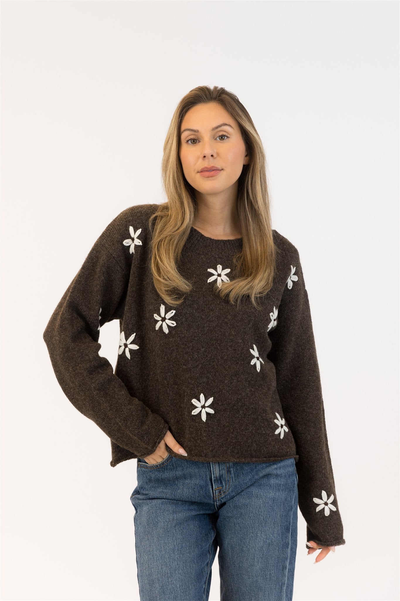 LYLA + LUXE Aiden Daisy Sweater