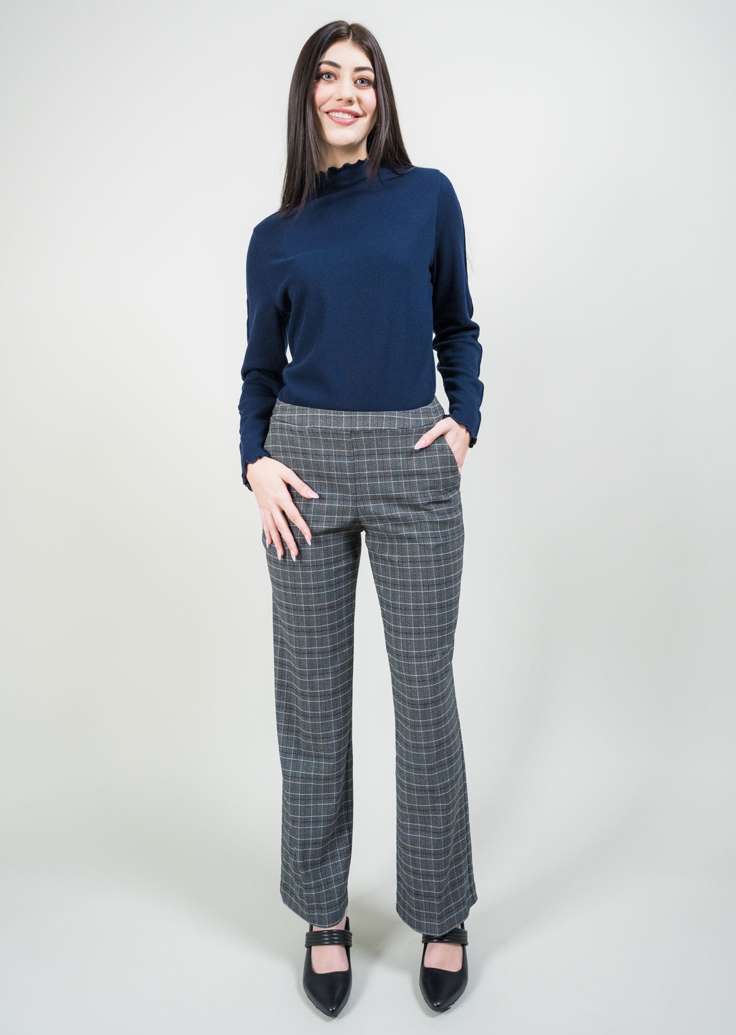 LISETTE L Gray Plaid Pants