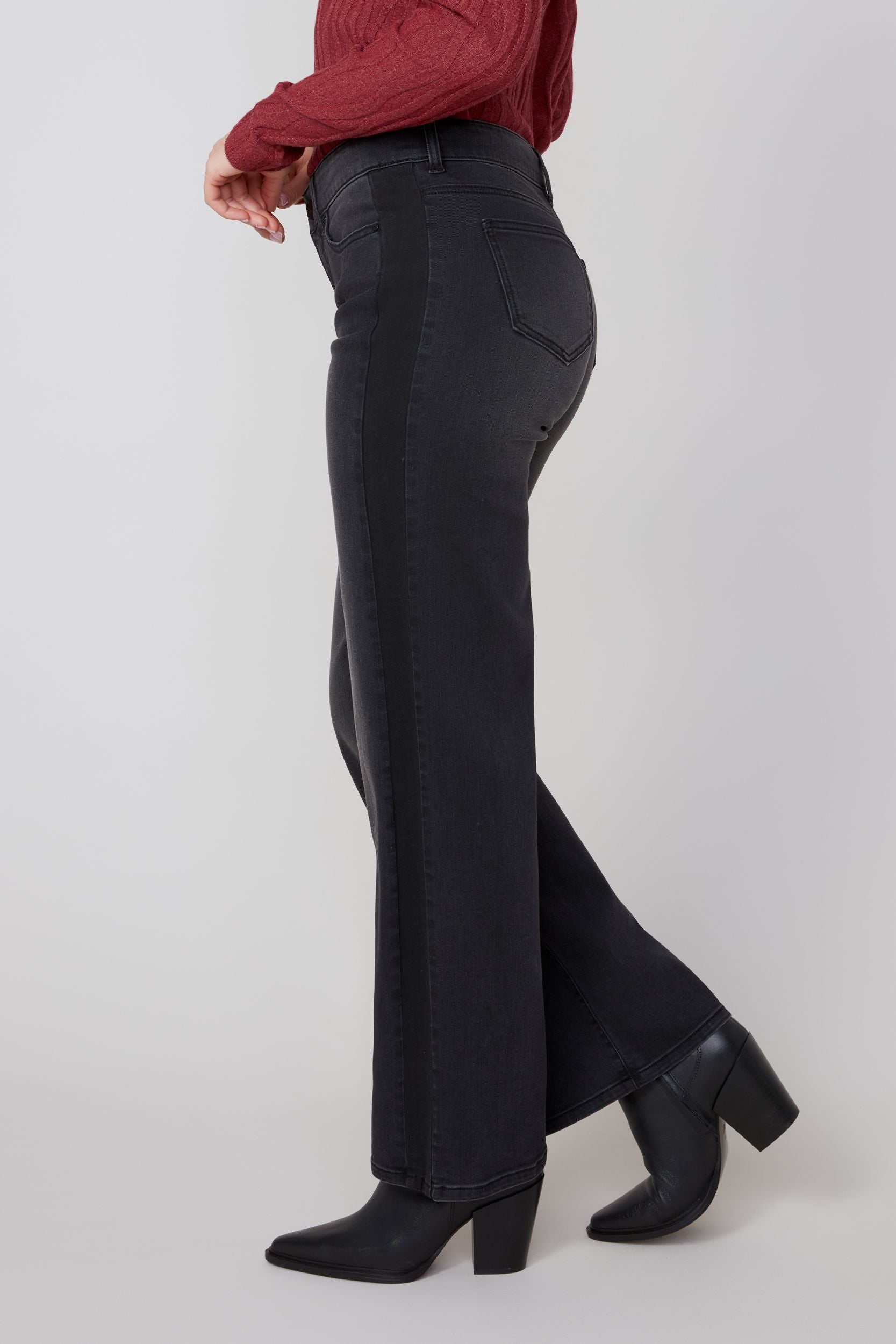 RENUAR Wide Leg Denim
