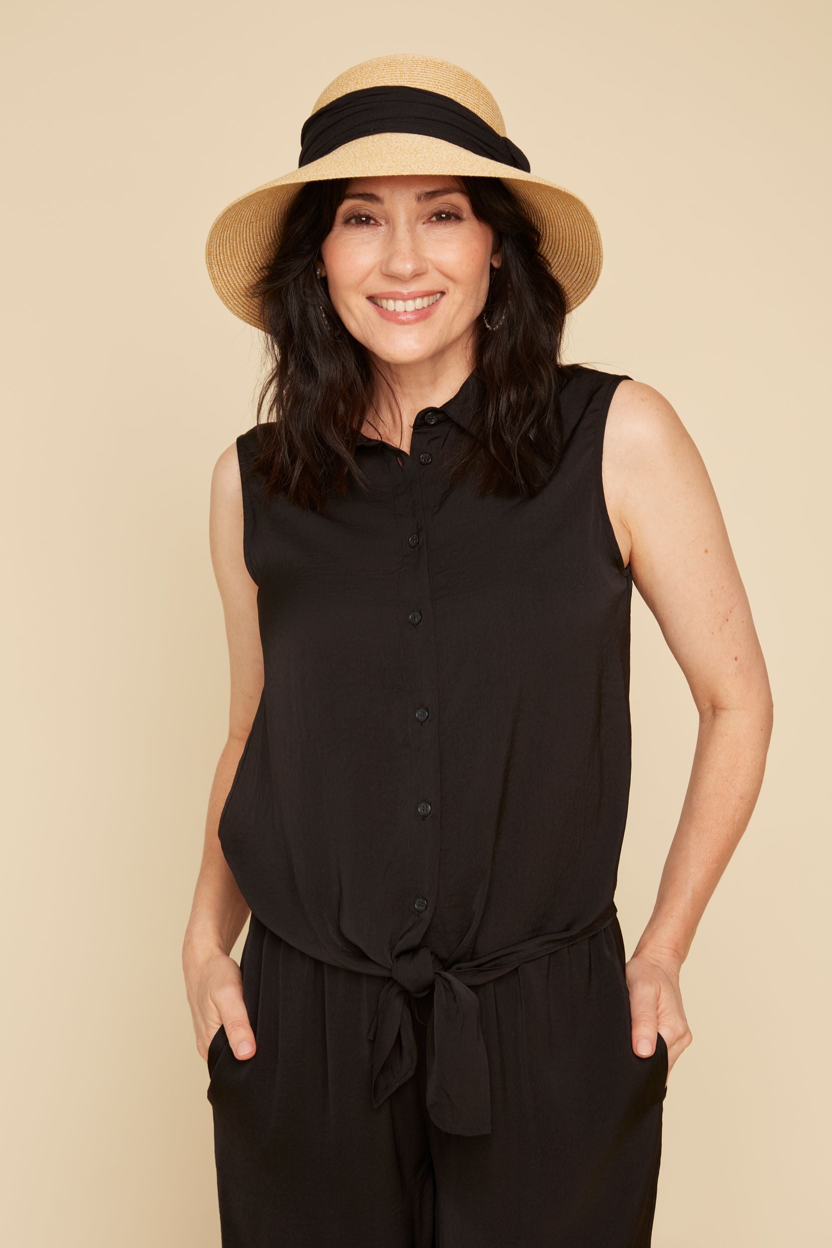 RENUAR Sleeveless Blouse