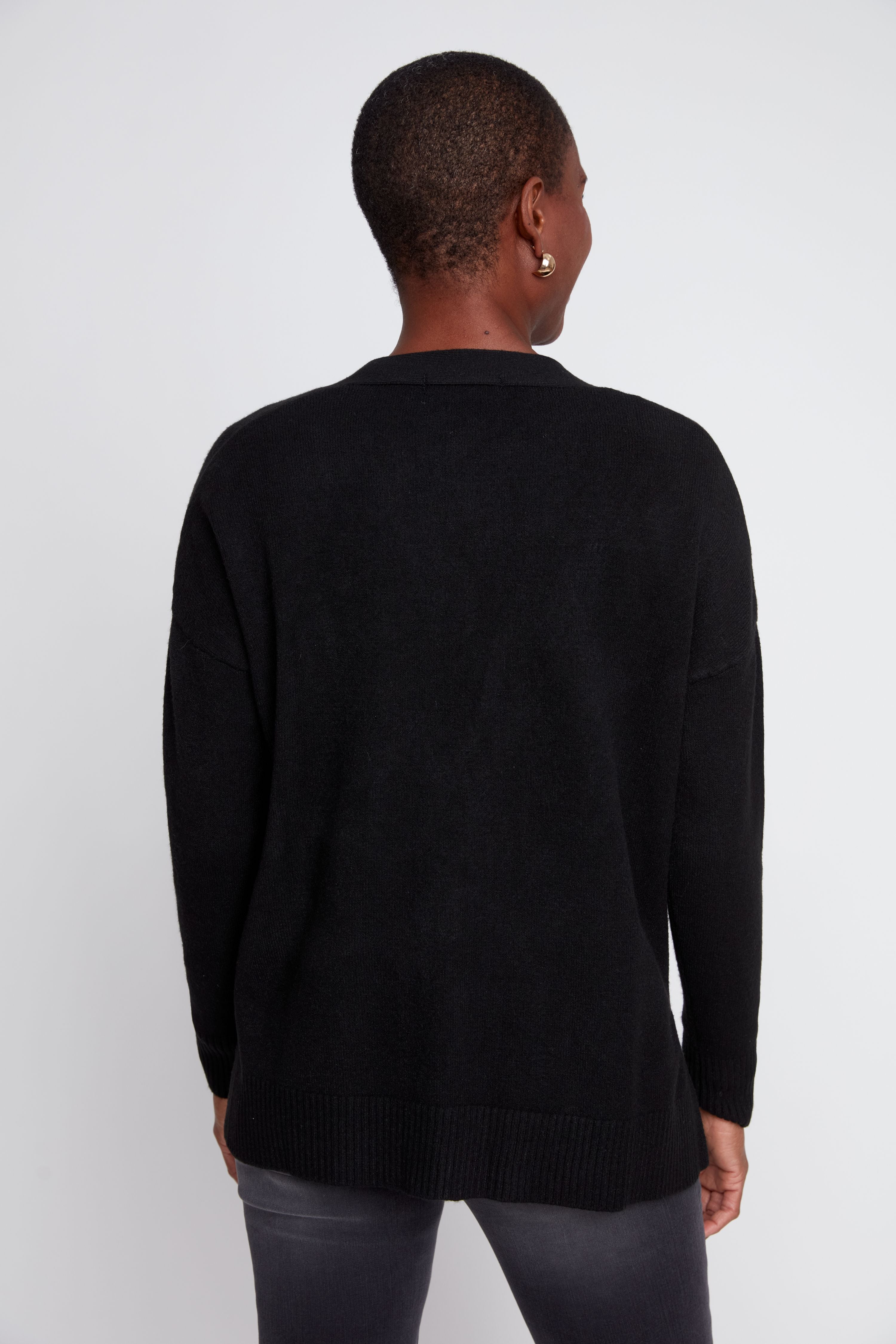 RENUAR V-Neck Cardigan