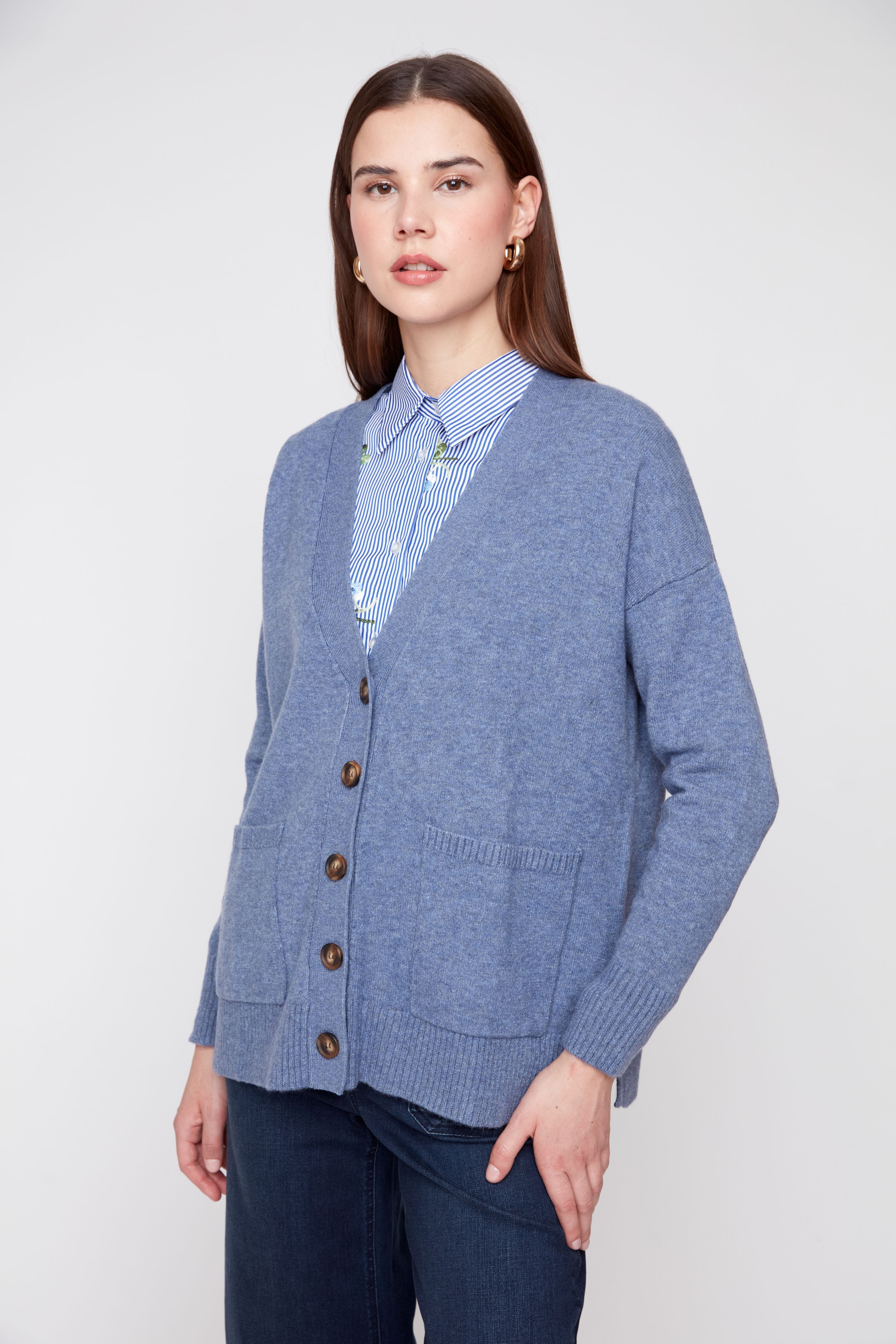 RENUAR V-Neck Cardigan