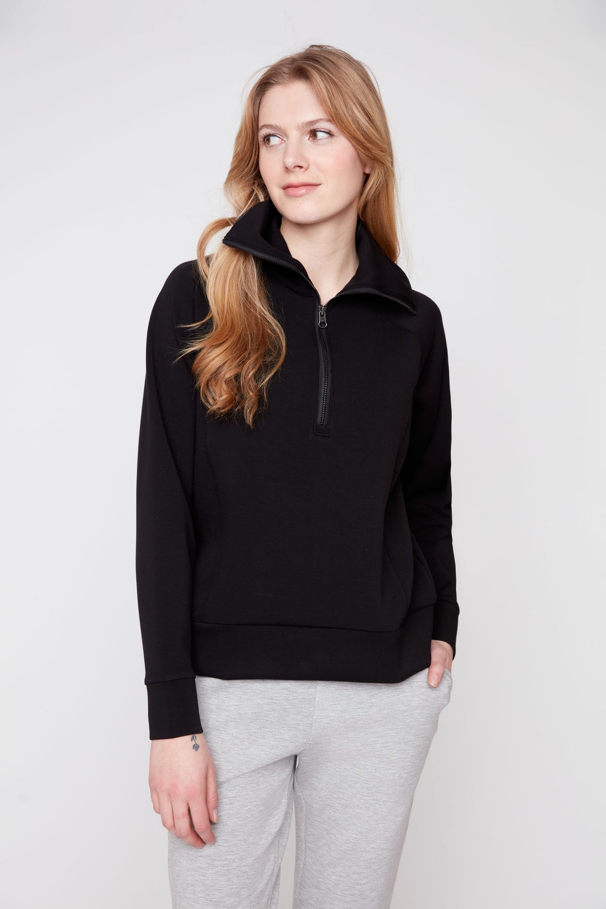 RENUAR High Collar Scuba Sweater